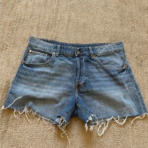 LAST CHANCE H&M Blue Distressed Jean Shorts